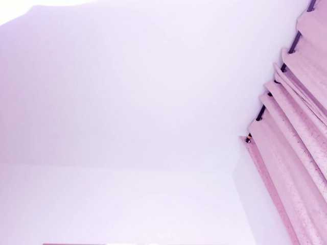 Cherryblossom233 live cam on BongaCams