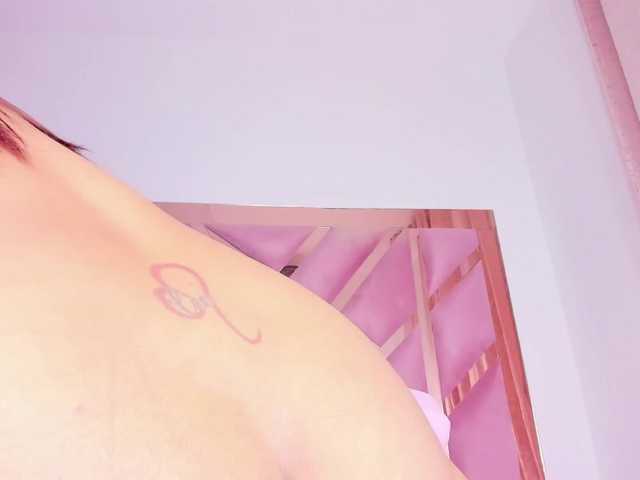 Cherryblossom233 live cam on BongaCams