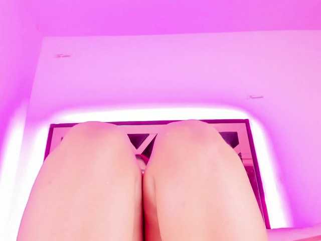 Cherryblossom233 live cam on BongaCams