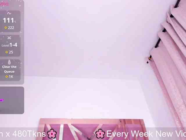 Cherryblossom233 webcam