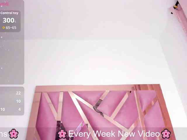 Cherryblossom233 webcam