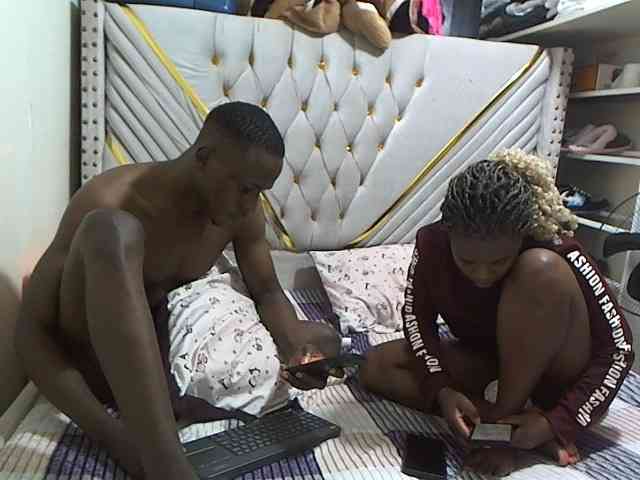 Cutypussy-beastycocky webcam