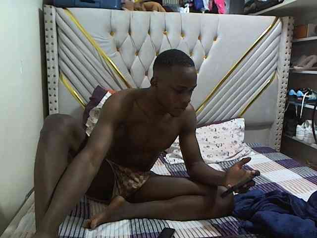 Cutypussy-beastycocky webcam