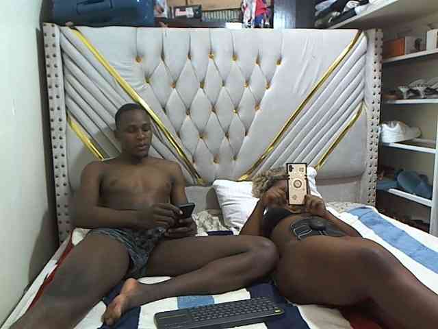 Cutypussy-beastycocky webcam