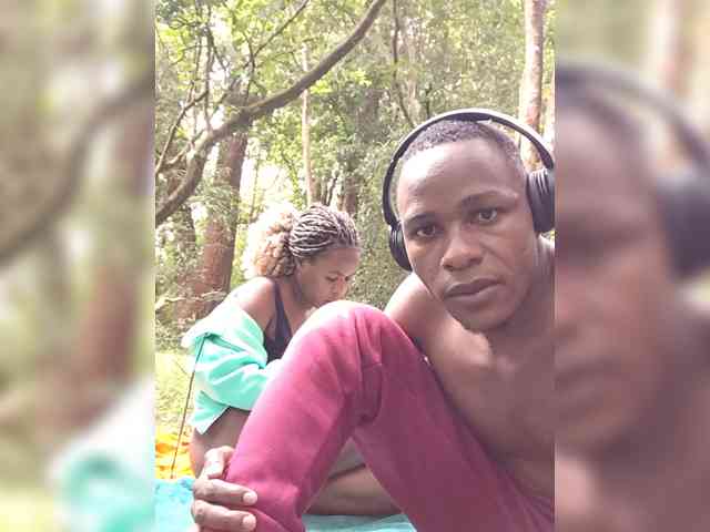 Cutypussy-beastycocky webcam