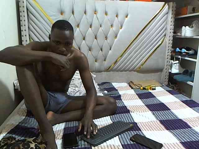 Cutypussy-beastycocky webcam