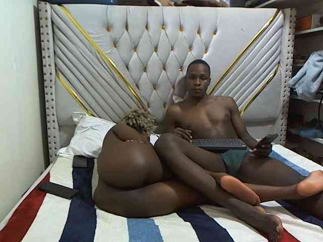 Cutypussy-beastycocky webcam