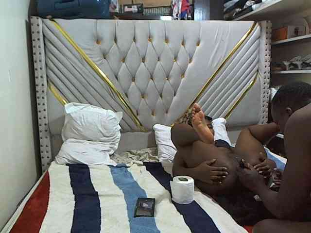 Cutypussy-beastycocky webcam