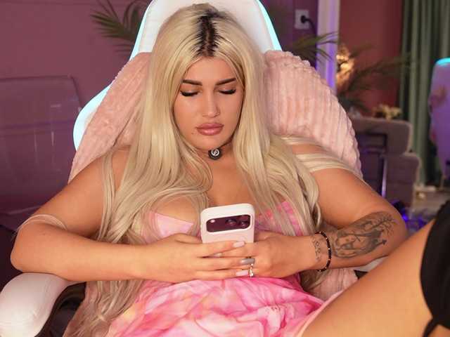 BettyVelvet live cam on BongaCams