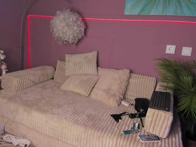 BettyVelvet live webcam show