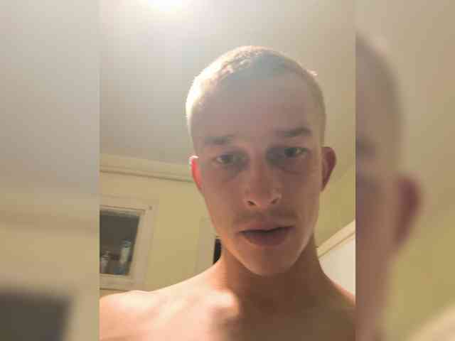 Valdemar93 Live Webcam on BongaCams