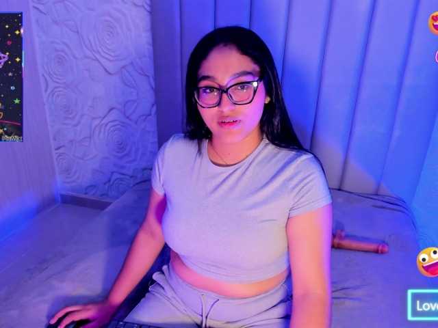 LyaDubois live cam preview
