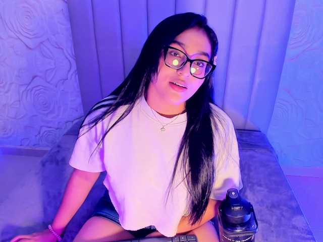 LyaDubois live cam on BongaCams
