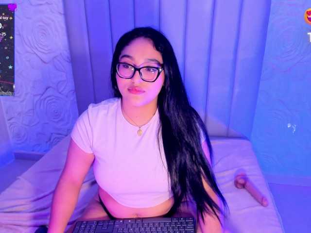 LyaDubois live cam on BongaCams