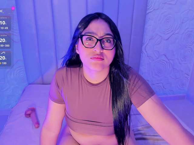 LyaDubois live cam on BongaCams
