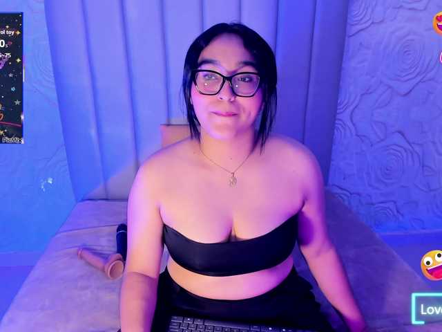 LyaDubois — live female cam