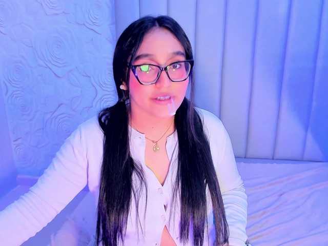 LyaDubois live cam on BongaCams