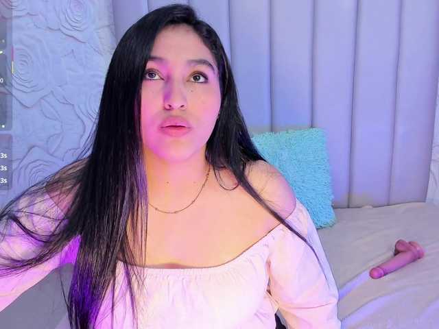 LyaDubois's BongaCams show and profile