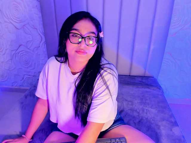 LyaDubois live cam on BongaCams