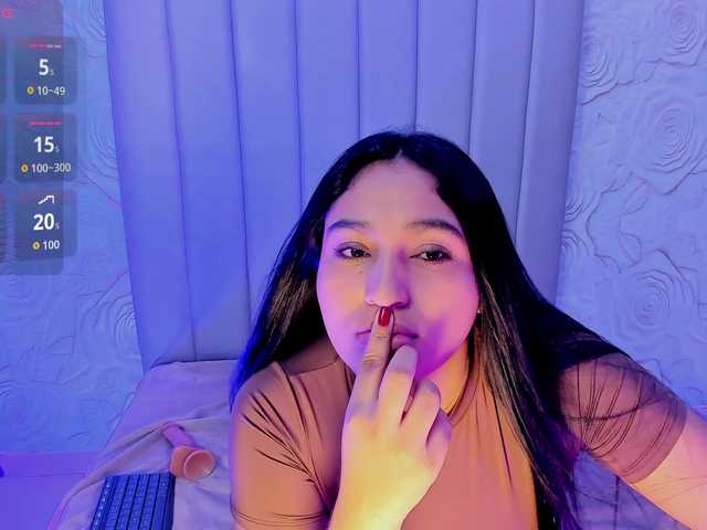 LyaDubois live cam on BongaCams