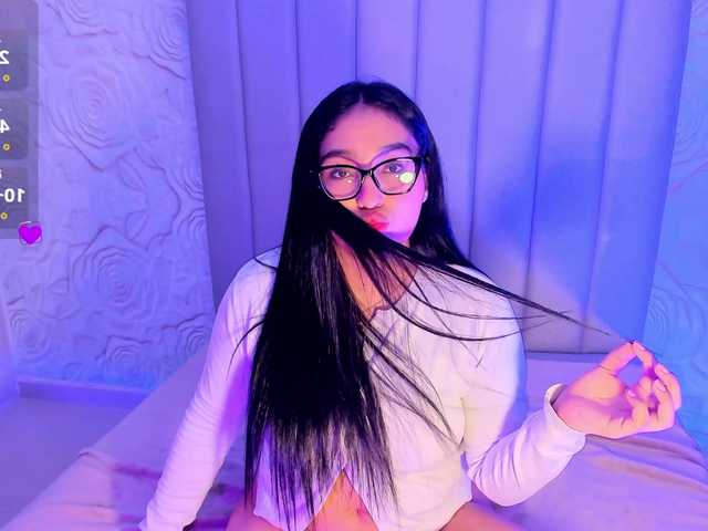 LyaDubois live cam on BongaCams