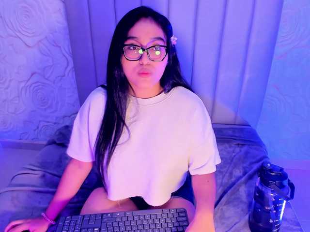 LyaDubois live cam on BongaCams