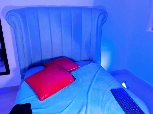 LyaDubois live webcam show