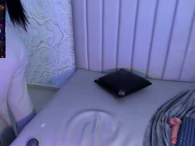 LyaDubois webcam