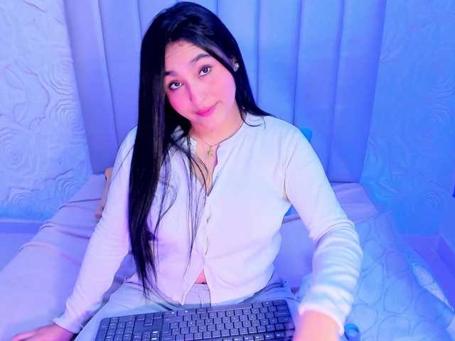 LyaDubois live cam on BongaCams