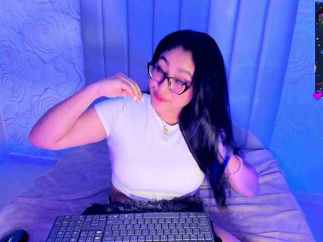 LyaDubois live cam on BongaCams