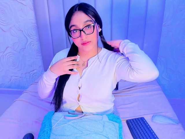 LyaDubois live cam on BongaCams