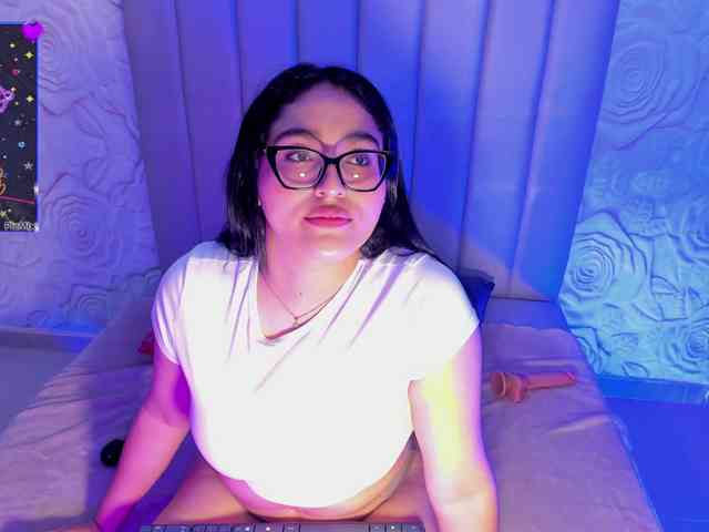 LyaDubois webcam