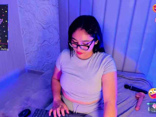 LyaDubois webcam