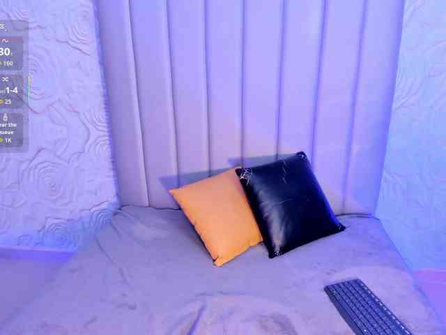 LyaDubois webcam