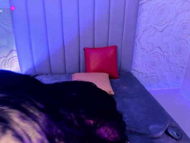 LyaDubois webcam