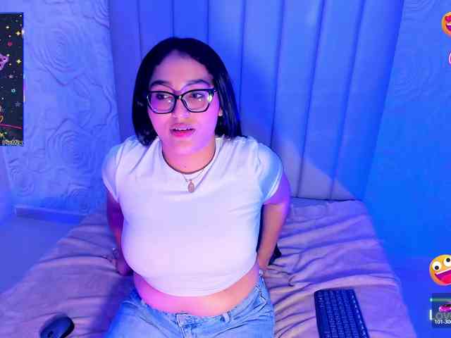 LyaDubois webcam