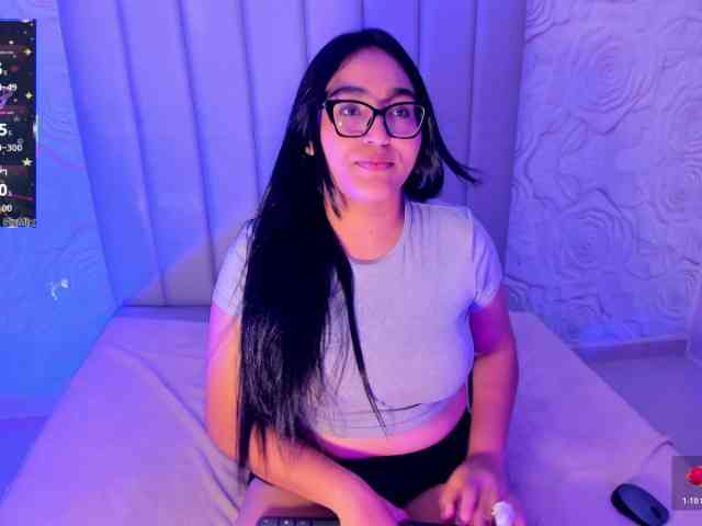 LyaDubois webcam