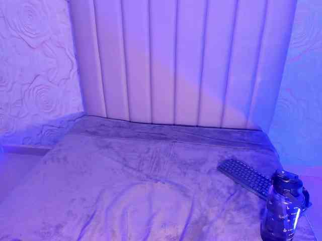 LyaDubois webcam