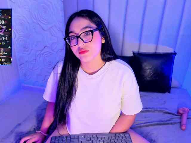 LyaDubois webcam
