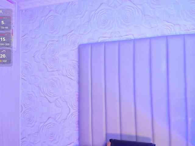 LyaDubois webcam