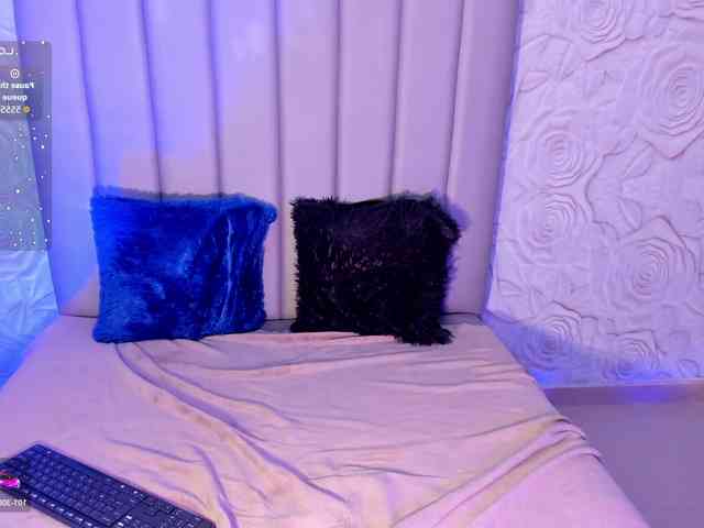 LyaDubois webcam