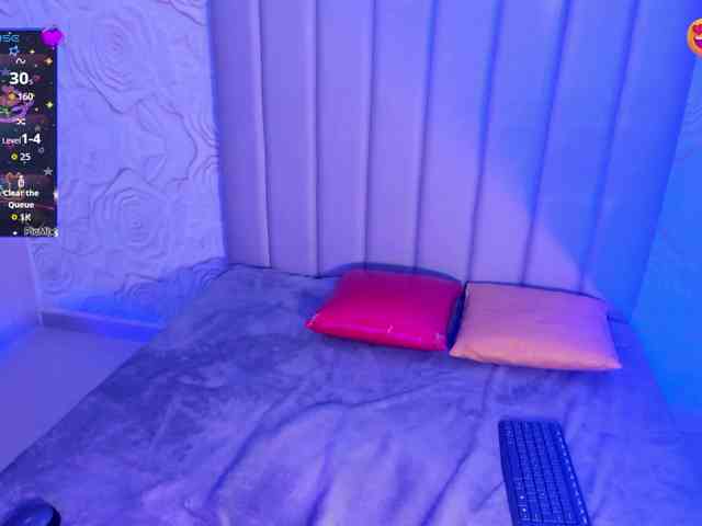 LyaDubois webcam