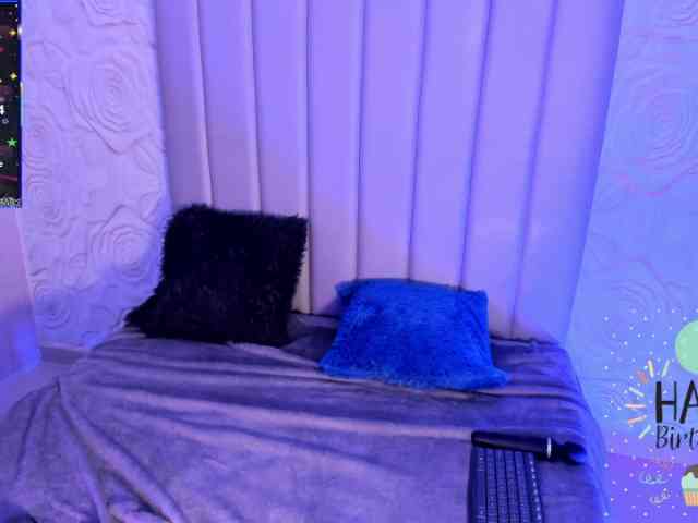 LyaDubois webcam