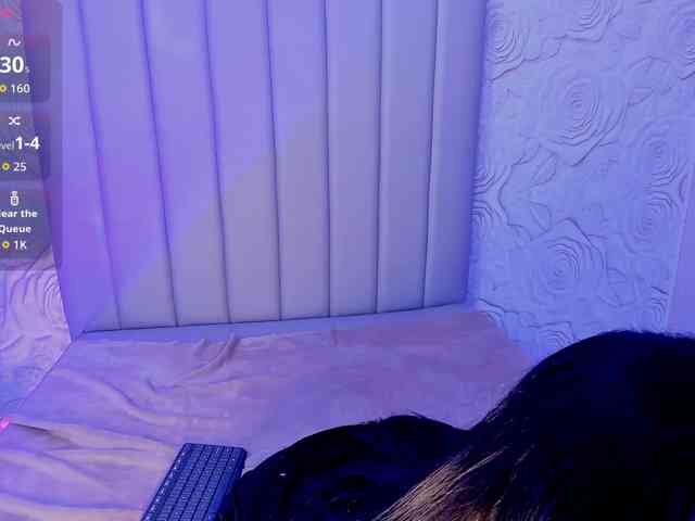 LyaDubois webcam