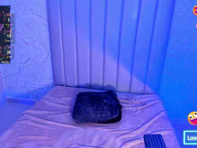 LyaDubois webcam
