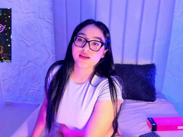 LyaDubois webcam