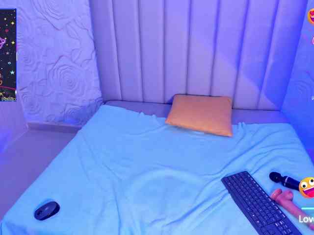 LyaDubois webcam