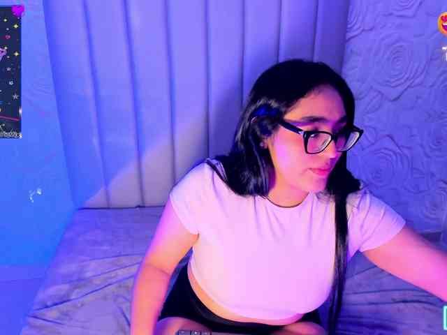 LyaDubois webcam