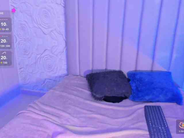 LyaDubois webcam