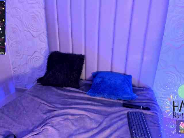 LyaDubois webcam